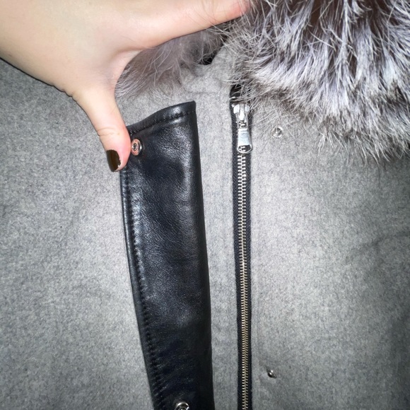 Original Danier winter jacket with rabbit fur - Picture 2 of 3